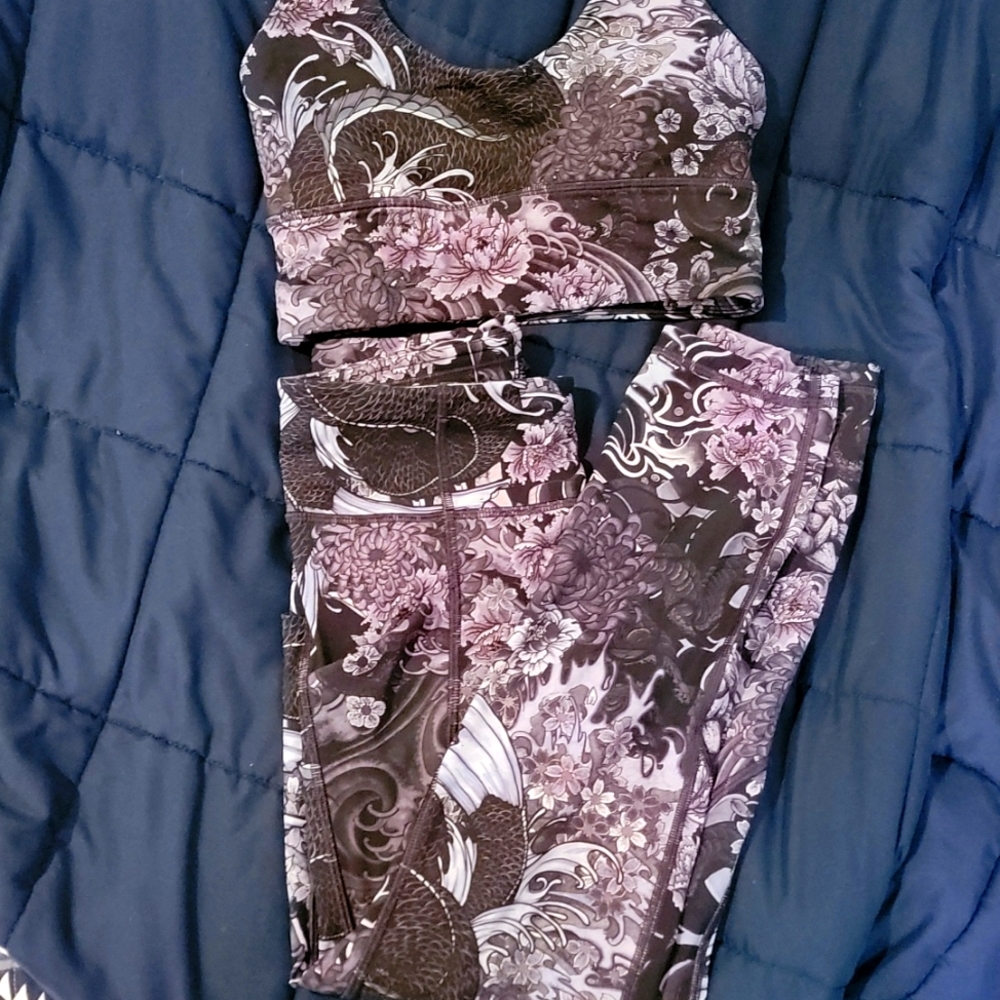 Size 4 Lululemon set
